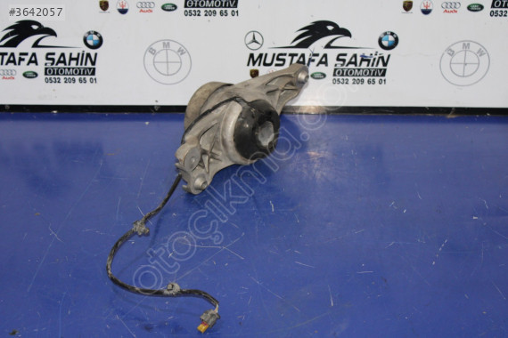 MERCEDES S SERİ W223 SOL MOTOR KULAĞI A2232409800