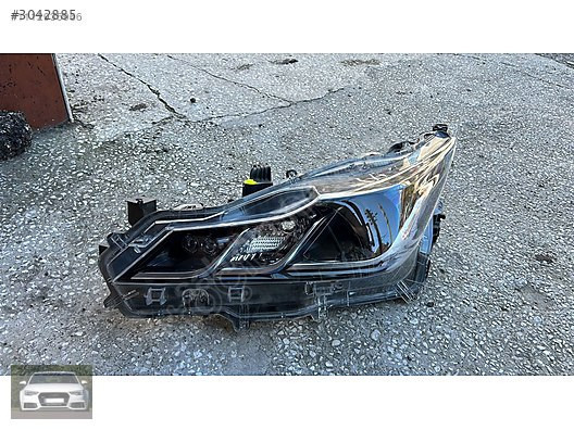 Yeni corolla sol ön far