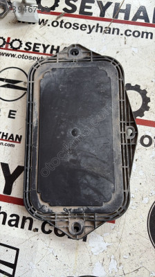 1K0941369A vw golf 6 silecek tablası kapağı-  ön cam alt kapak
