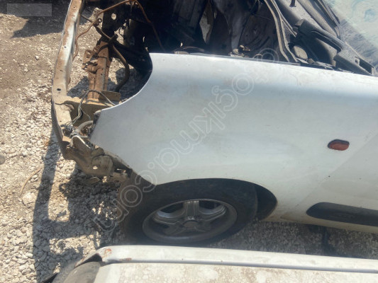 Renault kangoo sol ön çamurluk
