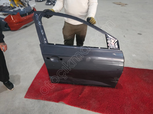 RENAULT MEGAN 4 GRİ SAĞ ÖN KAPI ORJINAL