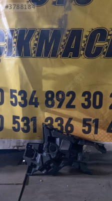 Volvo v40 sağ ön tampon braketi 31425231