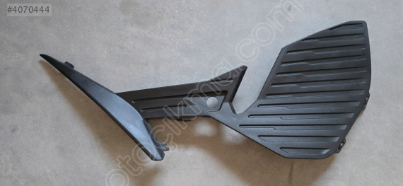 Peugeot 308 T10 Sol Ön Tampon Izgarası