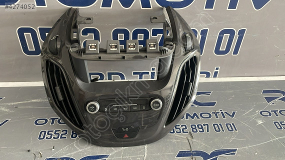 ET76 R014L20 - Ford COURİER ORTA HAVA IZGARASI TOURNEO