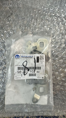 Corsa f kaput kilidi