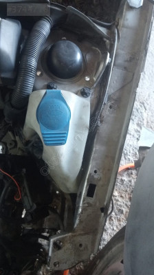 2001 Polo Ön cam fıskiye deposu çıkma