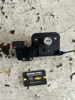 OPEL CORSA C BAGAJ KİLİT MOTORU SWİTCH ÇIKMA ORJİNAL GM 09183495