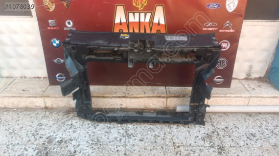 2011-2015 polo ön panel çıkma