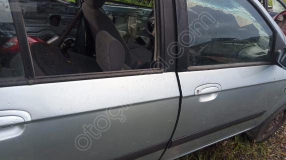 Hyundai Getz sağ kapı cam çıtaları adet çıkma