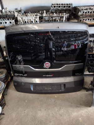 Fiat Doblo Bagaj Kapağı