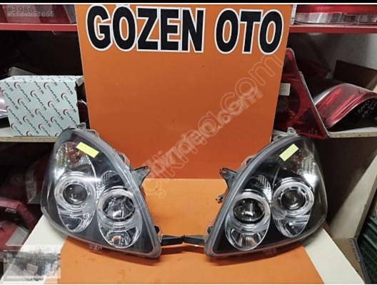 TOYOTA YARİS SAĞ SOL FAR ADET 2250 TL