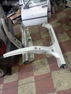 TOYOTA COROLLA TERRA SAĞ MARŞPİYEL