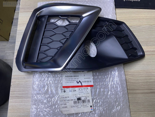 A4 S LİNE SAĞ SİS KAPAĞI SIFIR ORJİNAL 8W0807682 ÇAĞRI OTO MASLAK