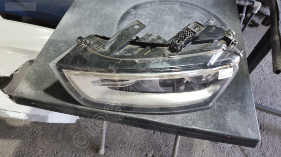 Audi q.3 model 2014 model sol on far