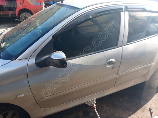 PEUGEOT 206 SOL ÖN KAPI ÇIKMA