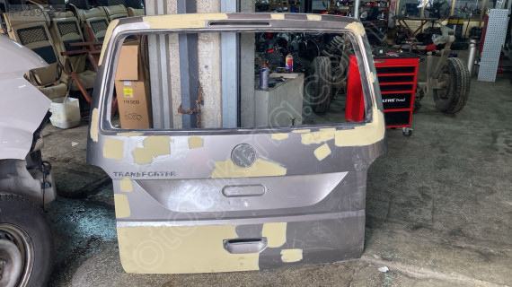 Transporter bagaj kapağı T7