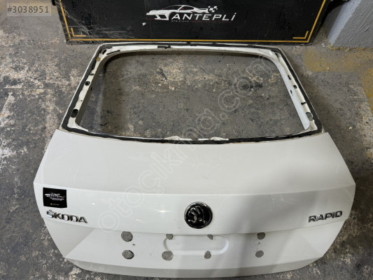 SKODA RAPİD SEDAN BAGAJ KAPAĞI ÇIKMA