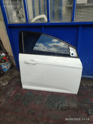 FORD FOCUS 3 SAG ÖN  KAPI DOLU BOŞ