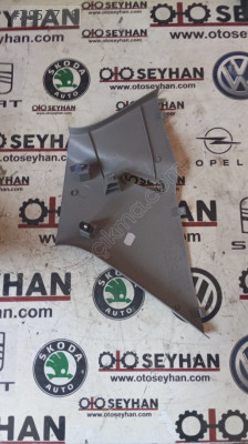 13180611 Opel Corsa D sağ arka direk kaplaması