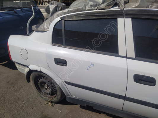 ÇIKMA OPEL ASTRA G SAĞ ARKA KAPI 2215