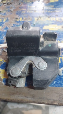 Çıkma Opel Astra K Orjinal Bagaj Kilidi