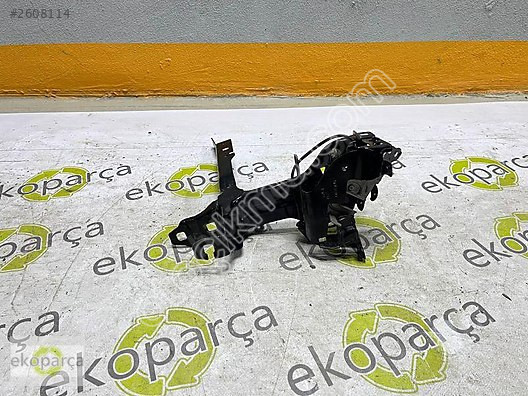 BMW 3 SERİSİ 2019 2023 G20 SOL FAR YUVA SACI 51647422293