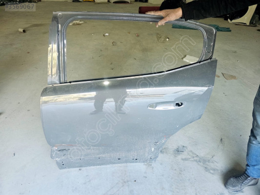 PEUGEOT 408 GRİ SOL ARKA KAPI ORJINAL