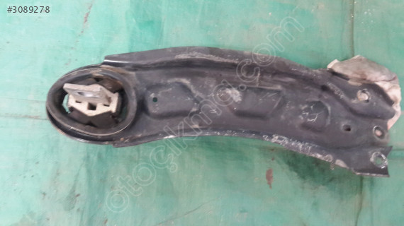 Mercedes A B GLA CLA  SALINCAK KOLU SAĞ ARKA A2463500506