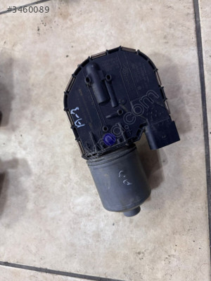 AUDİ A3 ÖN CAM MOTORU EYLÜL OTO 