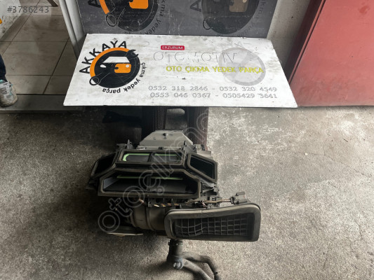 272700642R Renault Megane 4 Kalorifer Kutusu Orjinal Çıkma