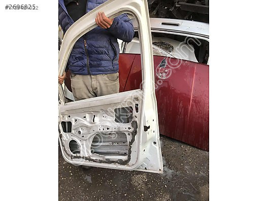 2006 clio sağ ön kapı