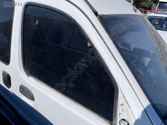 RENAULT KANGOO SAĞ ÖN CAM FİTİLİ