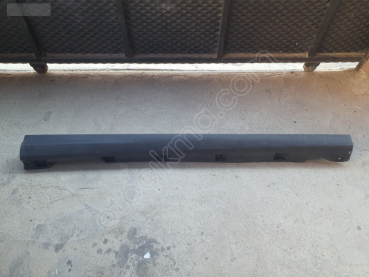 Ford focus Marşpiyel Plastiği sağ orjinal