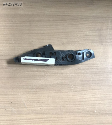 3G0807049A VW PASSAT B8.5 ÖN TAMPON BRAKETİ SOL 2019-2023