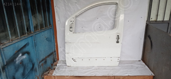Fiat Fiorino  2007 2023  çıkma ön kapi