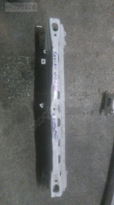 Suziki vitara Ön tampon demiri