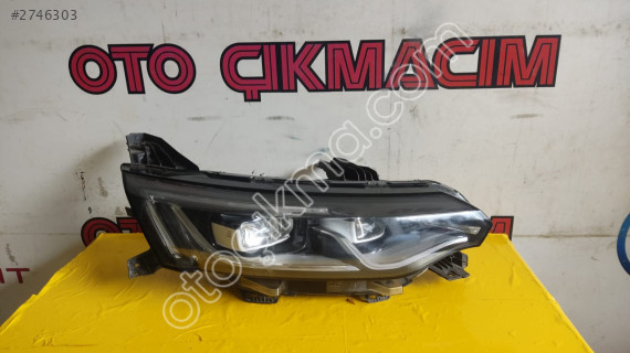 RENAULT TALİSMAN SAĞ FAR ÇIKMA