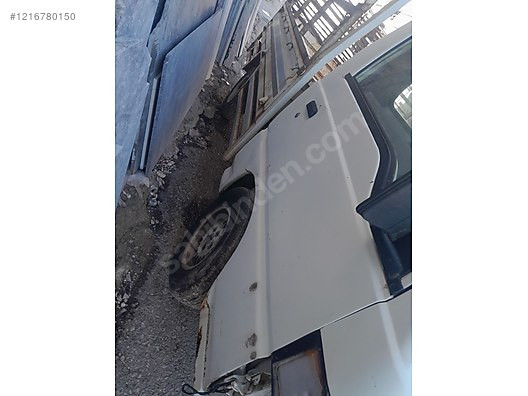 Mitsubisi L 300 sağ ön kapi