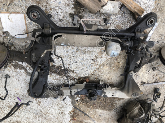 VOLVO S60 S80 MOTOR TRAVERSİ 2.0 ÇIKMA