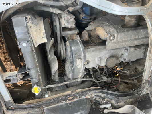 Hyundai H 100 motor.