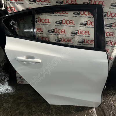 FORD FOCUS 4 SAĞ ARKA KAPI ÜÇEL OTO ÇIKMA BURSA