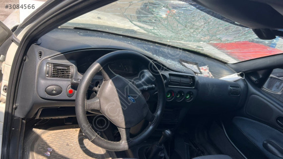 Ford escort 98 model ön göğüs çıkma orijinal