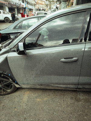 Peugeot 408 yeni kasa sol ön kapı sökme hatasız dolu