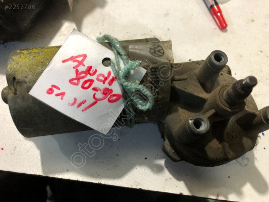 Audi 80 -90 Ön Cam Silecek Motoru 811955113