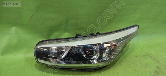 Orjinal Çıkma 2012-2017 Kia Ceed Sol Ön Far