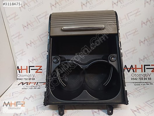 VW PASSAT B7 2011-2014 ORTA SÜRGÜLÜ BARDAKLIK KOMPLE KAPAKLI