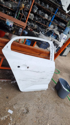 Renualt megane 2017 sag arka kapi