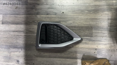 AUDİ Q2 SAĞ SİS KAPAĞI 81A853054 B ÇAĞRI OTO MASLAK