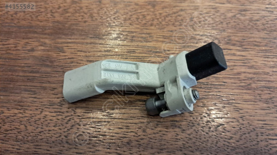 Audi Q3 Krank Sensörü 04L906433E