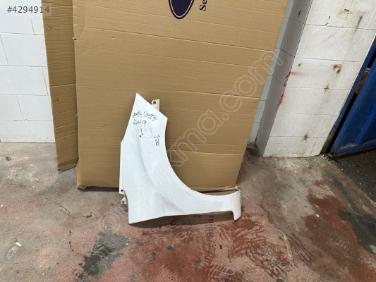 Ford Fiesta sağ ön çamurluk 2009-2017